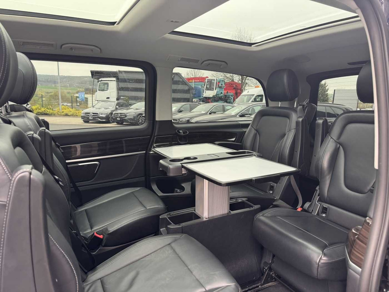 Veturë Mercedes-Benz V 250 d AVA ED 4MATIC Panorama Tisch 360 Sound: foto 9