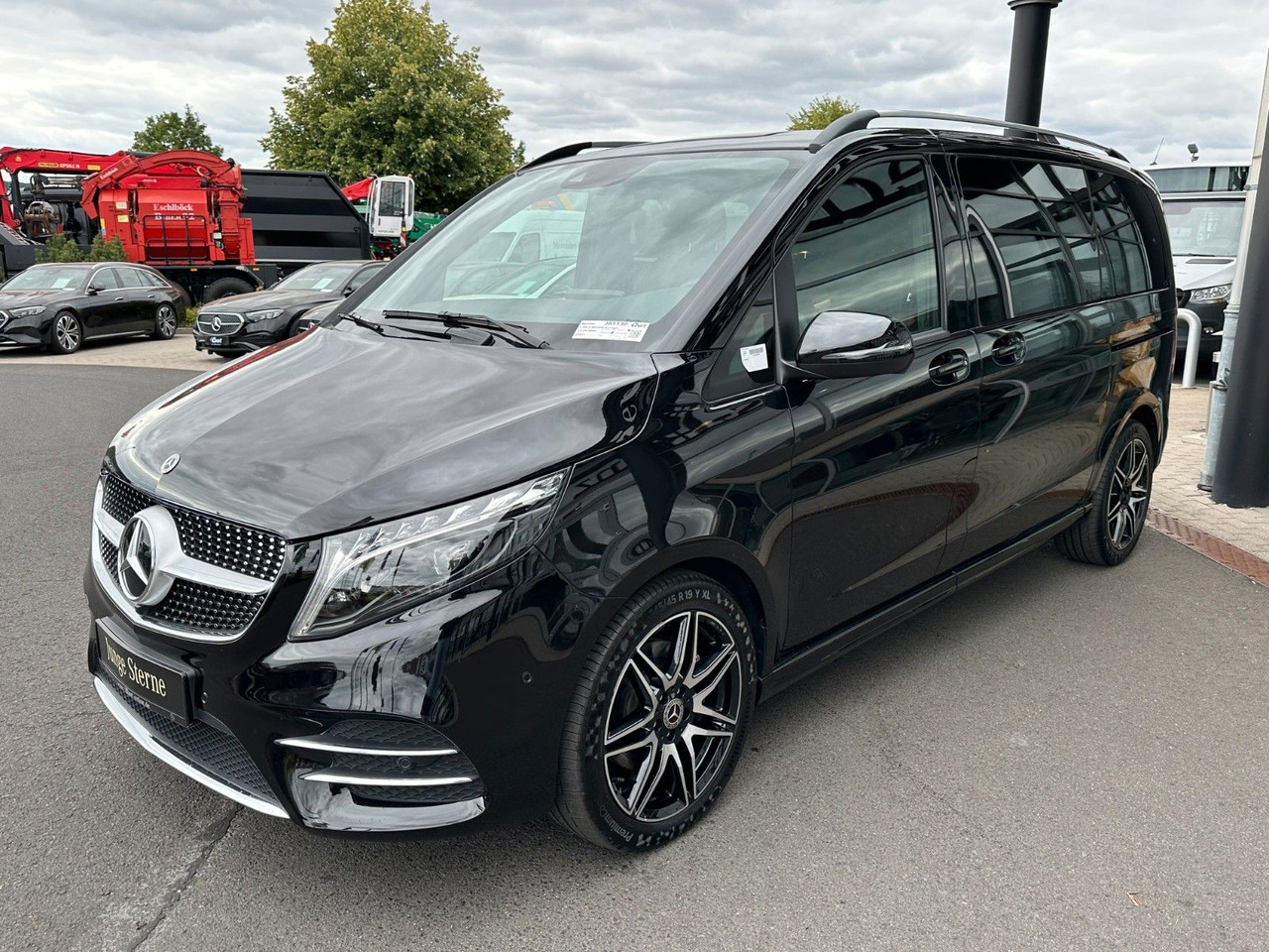 Mercedes-Benz V 250 d EDITION AMG Kompakt ILS elektr Türen - Makinë me portobagazh: foto 3 Mercedes-Benz V 250 d EDITION AMG Kompakt ILS elektr Türen - Makinë me portobagazh: foto 3
