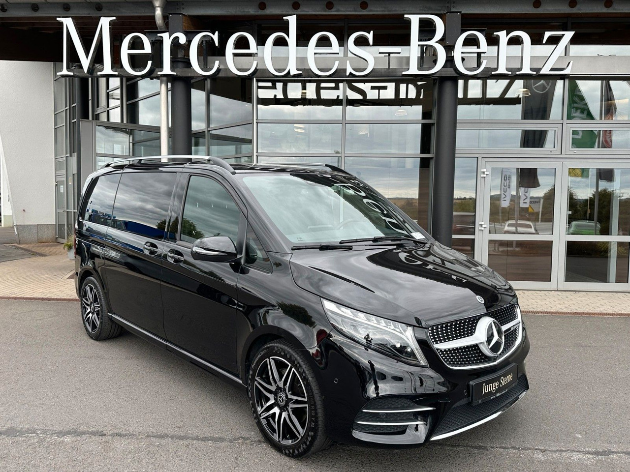 Mercedes-Benz V 250 d EDITION AMG Kompakt ILS elektr Türen - Makinë me portobagazh: foto 1 Mercedes-Benz V 250 d EDITION AMG Kompakt ILS elektr Türen - Makinë me portobagazh: foto 1