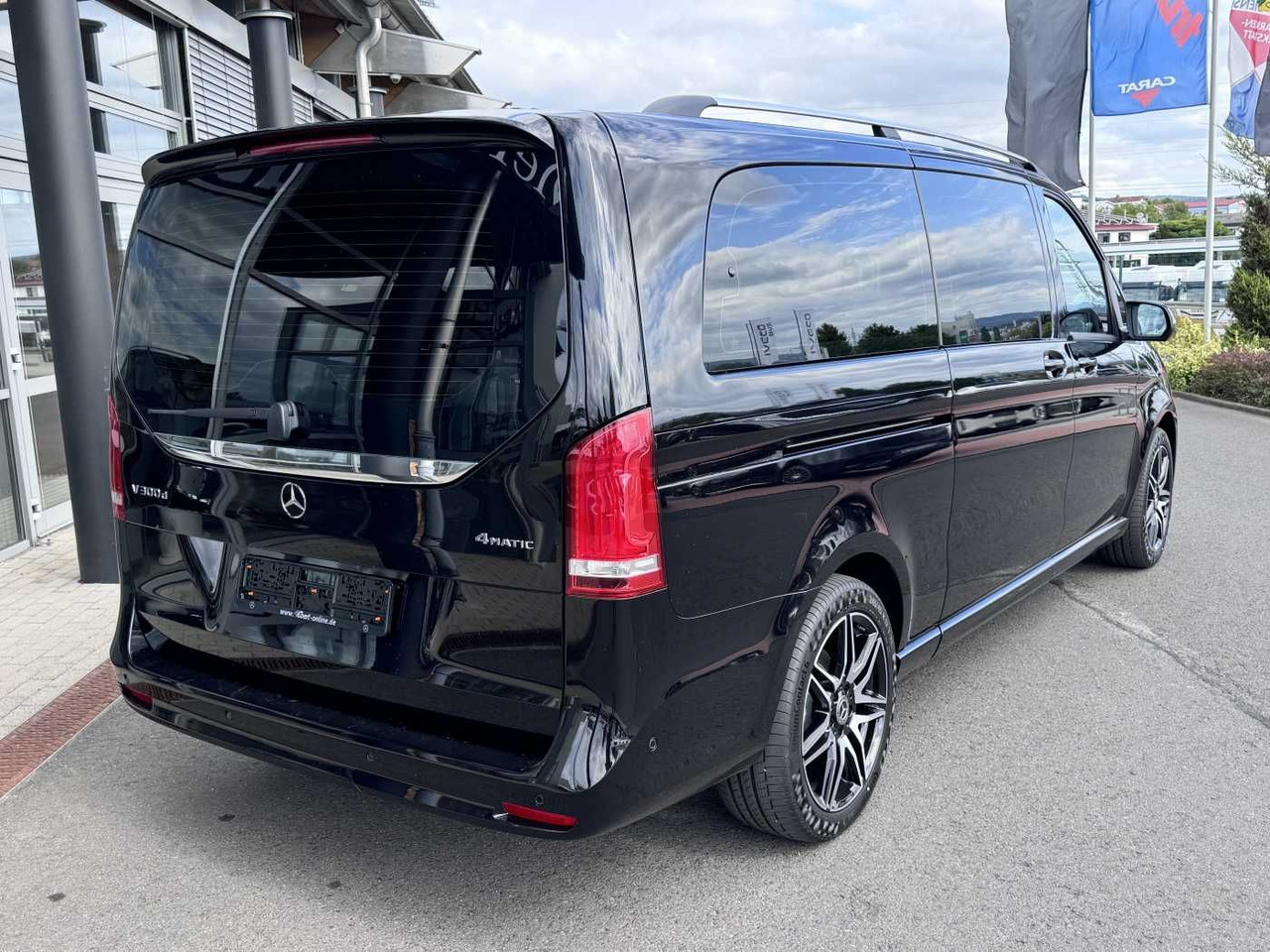 Mercedes-Benz V 300 d AVA AMG 4MATIC AIRMATIC Sitzklima el Tür - Furgon pasagjerësh: foto 4 Mercedes-Benz V 300 d AVA AMG 4MATIC AIRMATIC Sitzklima el Tür - Furgon pasagjerësh: foto 4