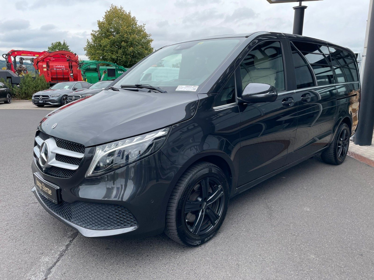Mercedes-Benz V 300 d AVA ED 4MATIC Sitzklima Burmester 6Sitze - Makinë me portobagazh: foto 2 Mercedes-Benz V 300 d AVA ED 4MATIC Sitzklima Burmester 6Sitze - Makinë me portobagazh: foto 2