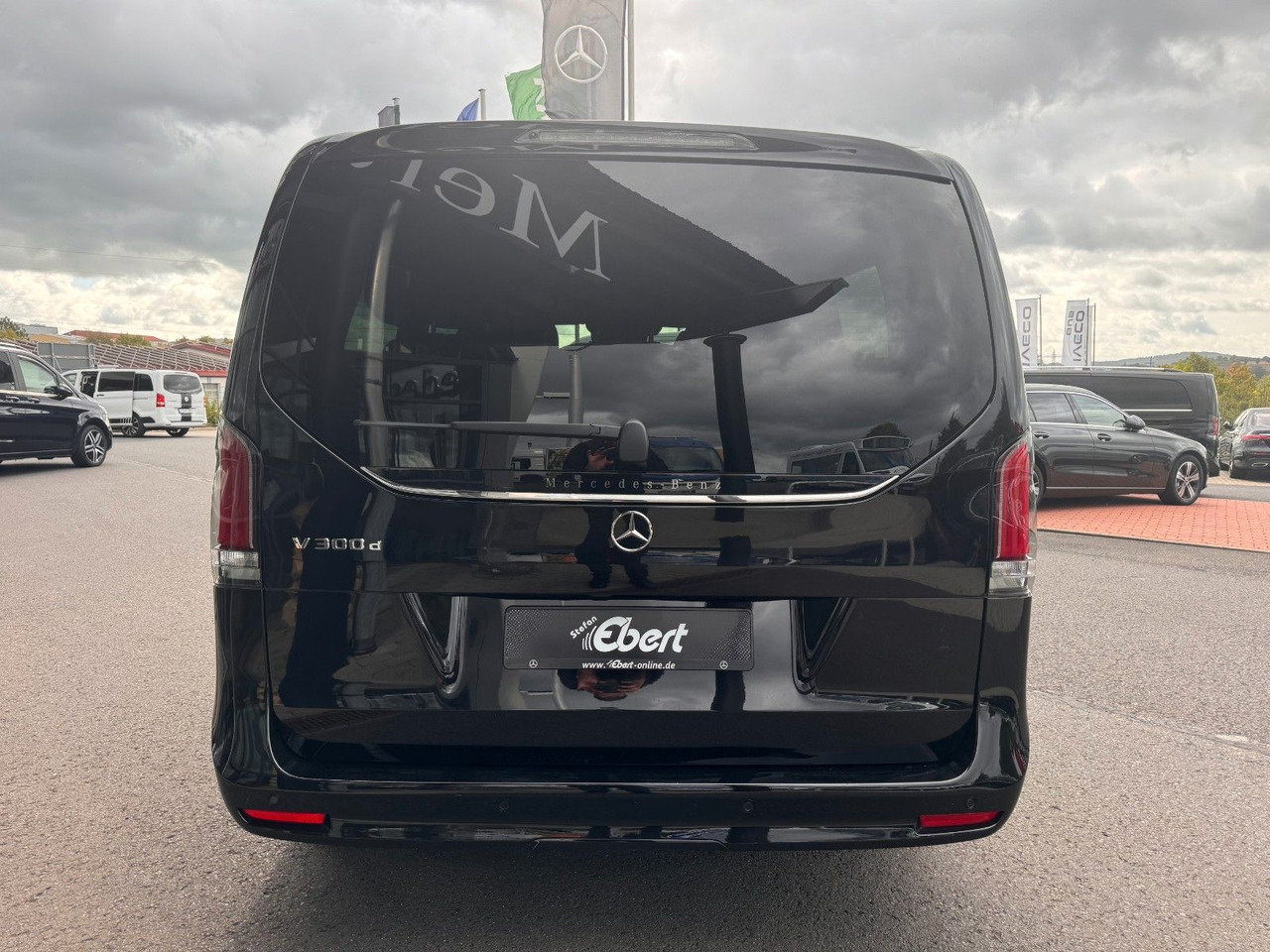 Mercedes-Benz V 300 d AVANTGARDE Extralang 360Kamera Standheiz - Makinë me portobagazh: foto 5 Mercedes-Benz V 300 d AVANTGARDE Extralang 360Kamera Standheiz - Makinë me portobagazh: foto 5