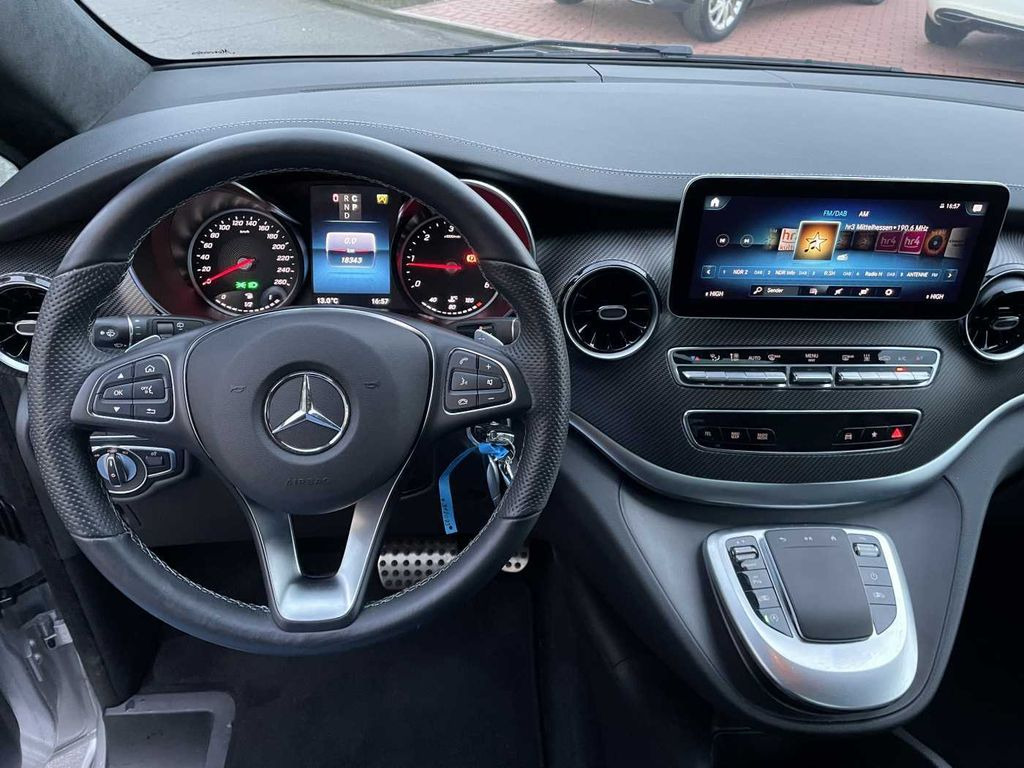 Veturë Mercedes-Benz V 300 d EXCLUSIVE ED AMG Panorama AHK2,5 DISTRON: foto 14