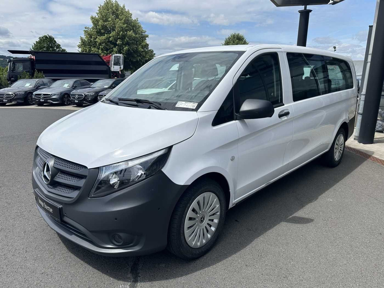 Mercedes-Benz Vito 114 CDI Tourer 9G Klima Audio40 Extralang - Furgon pasagjerësh: foto 3 Mercedes-Benz Vito 114 CDI Tourer 9G Klima Audio40 Extralang - Furgon pasagjerësh: foto 3
