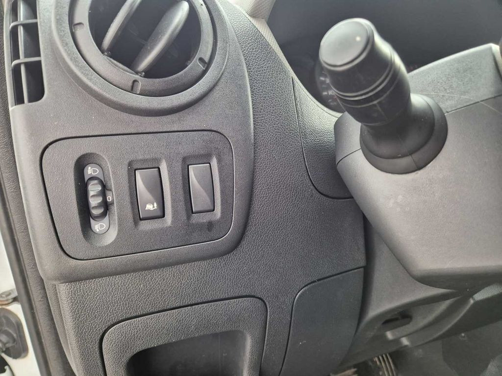 Platformë ajrore e montuar në kamion, Kamioncine Renault Master 2.3 dCi / France Elevateur 121FT, 12m: foto 15 Platformë ajrore e montuar në kamion, Kamioncine Renault Master 2.3 dCi / France Elevateur 121FT, 12m: foto 15