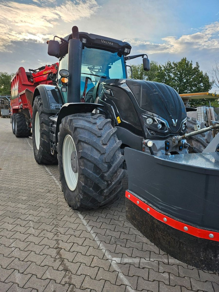 Valtra S374 / nur: 1.980h! / 06.2017 / Holzhacker - Copëtuese druri: foto 3 Valtra S374 / nur: 1.980h! / 06.2017 / Holzhacker - Copëtuese druri: foto 3