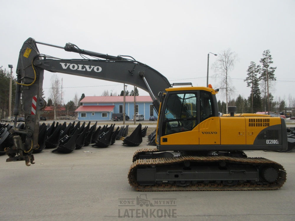 Volvo EC210CL kaivinkone - Ekskavator me zinxhirë: foto 5 Volvo EC210CL kaivinkone - Ekskavator me zinxhirë: foto 5