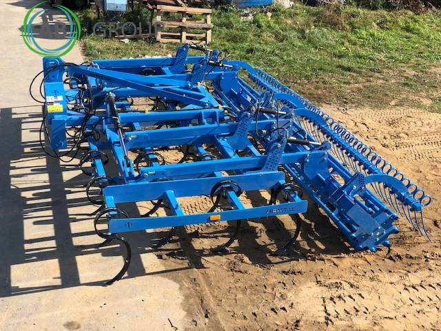 Cultivator and stubble cultivator hydraulically folded 5 m Agristal KUŚ - Kultivator: foto 4 Cultivator and stubble cultivator hydraulically folded 5 m Agristal KUŚ - Kultivator: foto 4