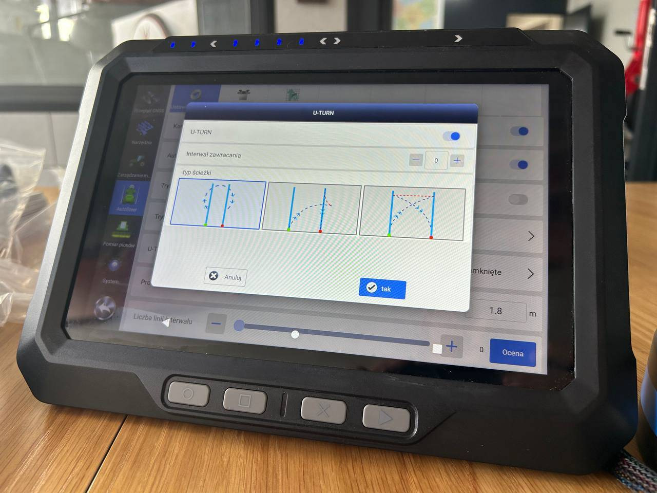 DOKEN AF305 ? Profesjonalna Nawigacja Rolnicza RTK 2,5 cm - Sistemi i lundrimit për Makineri bujqësore: foto 5 DOKEN AF305 ? Profesjonalna Nawigacja Rolnicza RTK 2,5 cm - Sistemi i lundrimit për Makineri bujqësore: foto 5
