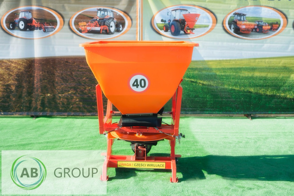 Dexwal spreader Tajfun 600 H + NH - Shpërndarës plehu kimik: foto 3 Dexwal spreader Tajfun 600 H + NH - Shpërndarës plehu kimik: foto 3