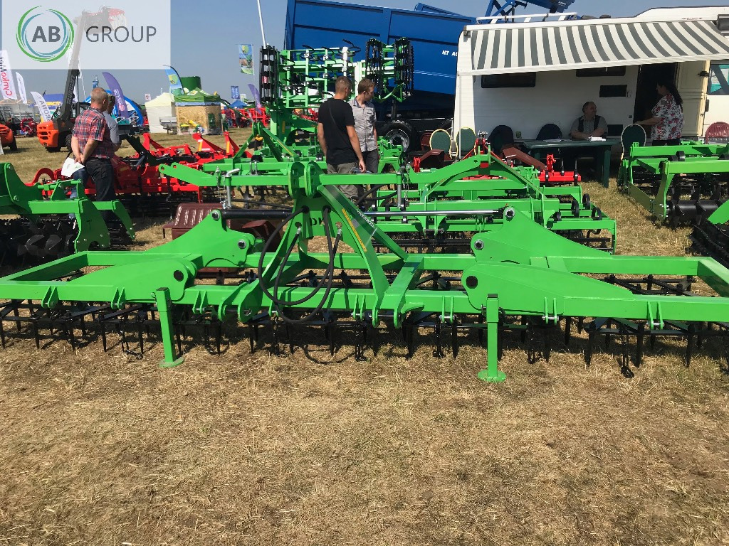 Dziekan hydraulic folding meadow harrow WUKA 5m 5C20H - Lesë me zinxhir: foto 3 Dziekan hydraulic folding meadow harrow WUKA 5m 5C20H - Lesë me zinxhir: foto 3