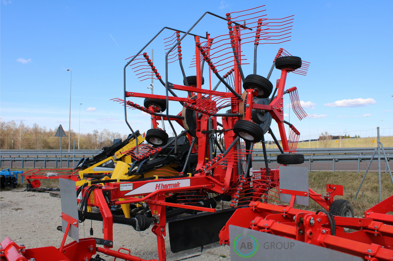 Harmak HT-745 double-rotor rake - demo version - Barkthyese/ Shkundës bari: foto 3 Harmak HT-745 double-rotor rake - demo version - Barkthyese/ Shkundës bari: foto 3