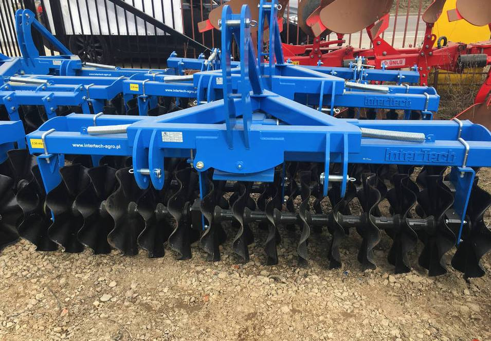 Inter-Tech front disc cultivator 2.5 m with flat bar drag BAP01 - ON STOCK - Lesë me disk: foto 1 Inter-Tech front disc cultivator 2.5 m with flat bar drag BAP01 - ON STOCK - Lesë me disk: foto 1
