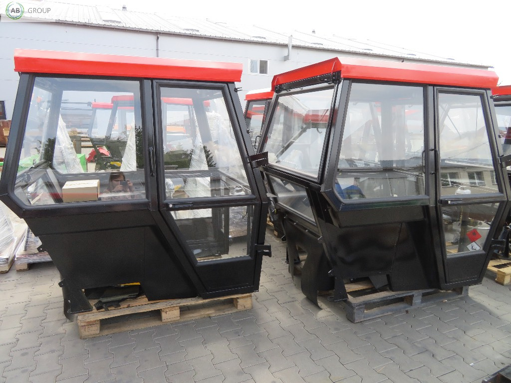 Koja tractor cab C-330 - Kabinë për Traktor: foto 3 Koja tractor cab C-330 - Kabinë për Traktor: foto 3