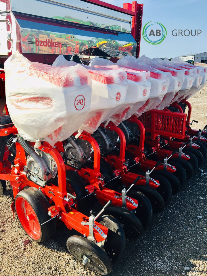 Ozdoken VPKT-DG8 eight-row pneumatic precision seeder with depth fertilization - Makinë mbjellëse precize: foto 5 Ozdoken VPKT-DG8 eight-row pneumatic precision seeder with depth fertilization - Makinë mbjellëse precize: foto 5
