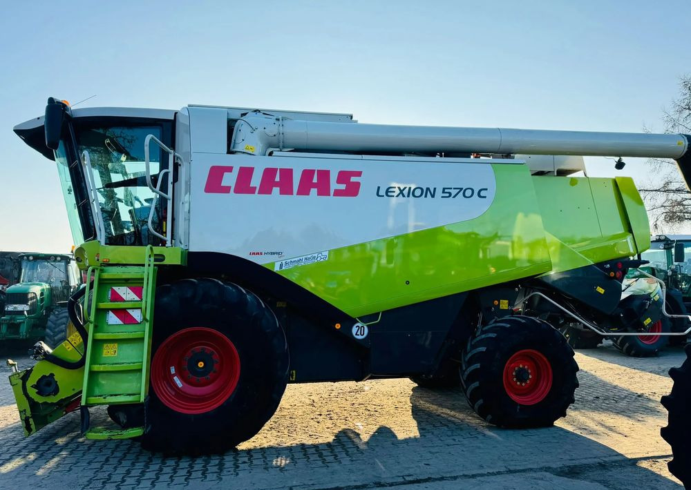 Claas Lexion 570C - Autokombajnë: foto 1 Claas Lexion 570C - Autokombajnë: foto 1