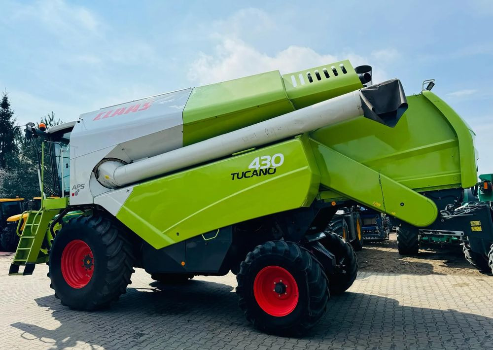 Claas Tucano 430 APS - Autokombajnë: foto 3 Claas Tucano 430 APS - Autokombajnë: foto 3