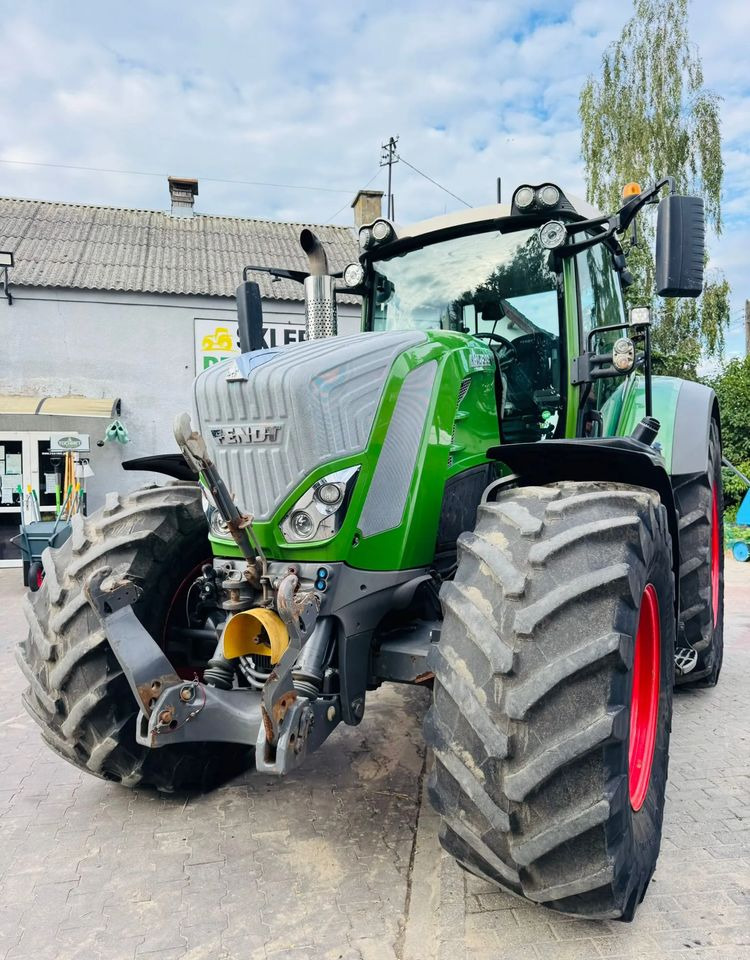 Fendt 828 Vario Profi Plus - Traktor: foto 1 Fendt 828 Vario Profi Plus - Traktor: foto 1