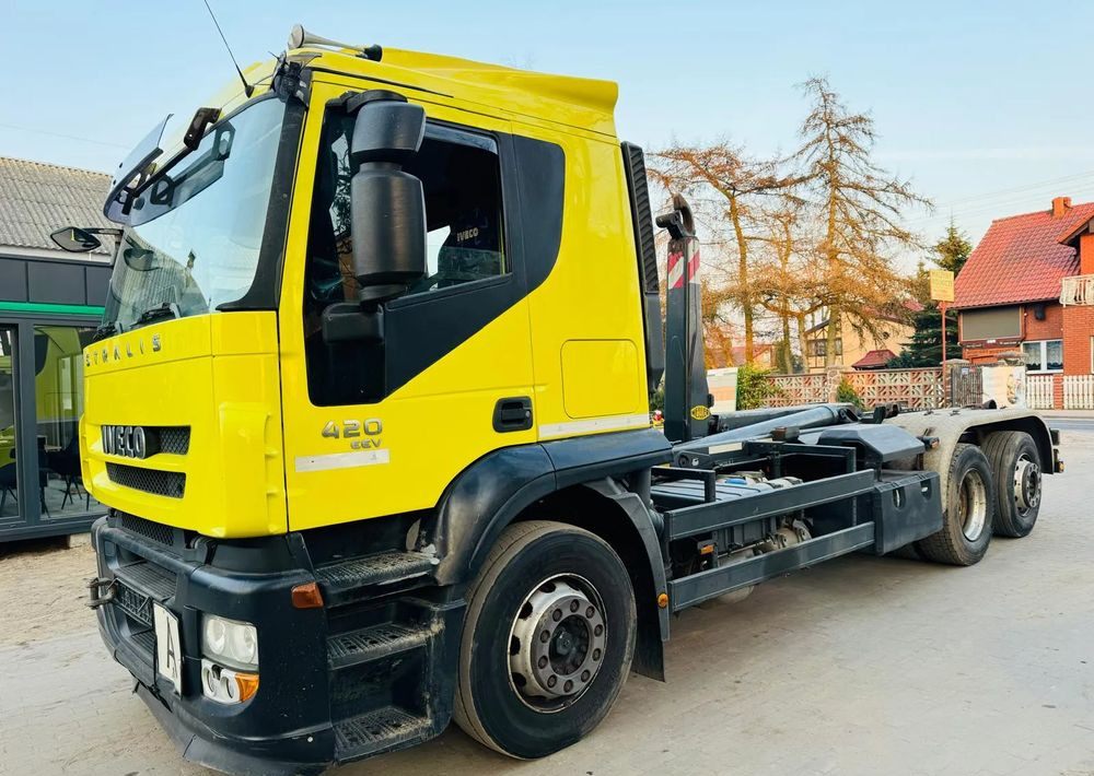 Iveco STRALIS - Kamion vetëngarkues: foto 1 Iveco STRALIS - Kamion vetëngarkues: foto 1