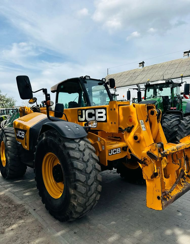 JCB 550-80 Agri Plus - Ekskavator teleskopik: foto 2 JCB 550-80 Agri Plus - Ekskavator teleskopik: foto 2