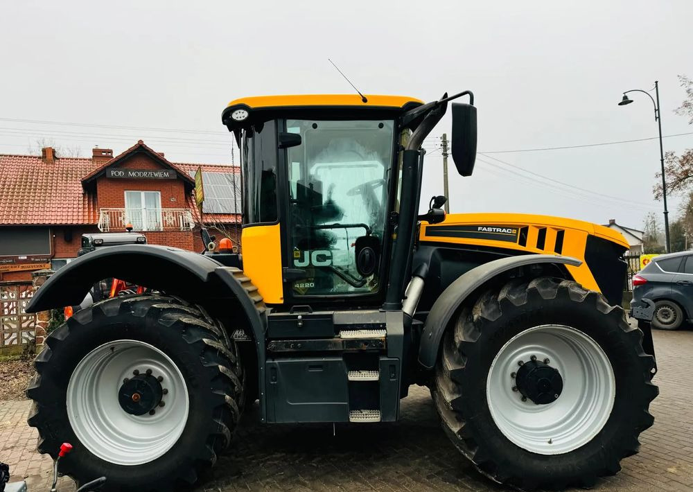 JCB FASTRAC 4220 - Traktor: foto 5 JCB FASTRAC 4220 - Traktor: foto 5