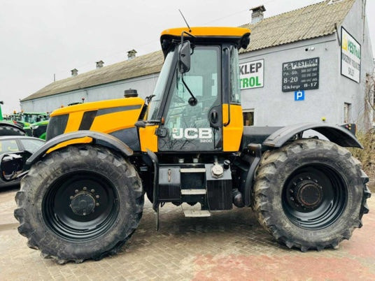 JCB Fastrac 3200 80KM/H 2014 rok! 215 KONI! Zobacz! 3230,4220,3185 - Traktor: foto 3 JCB Fastrac 3200 80KM/H 2014 rok! 215 KONI! Zobacz! 3230,4220,3185 - Traktor: foto 3