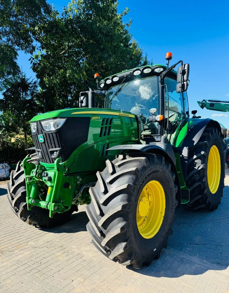 John Deere 6195R - Traktor: foto 1 John Deere 6195R - Traktor: foto 1