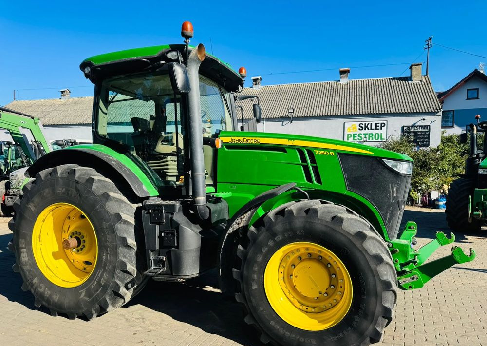 John Deere 7250R - Traktor: foto 3 John Deere 7250R - Traktor: foto 3