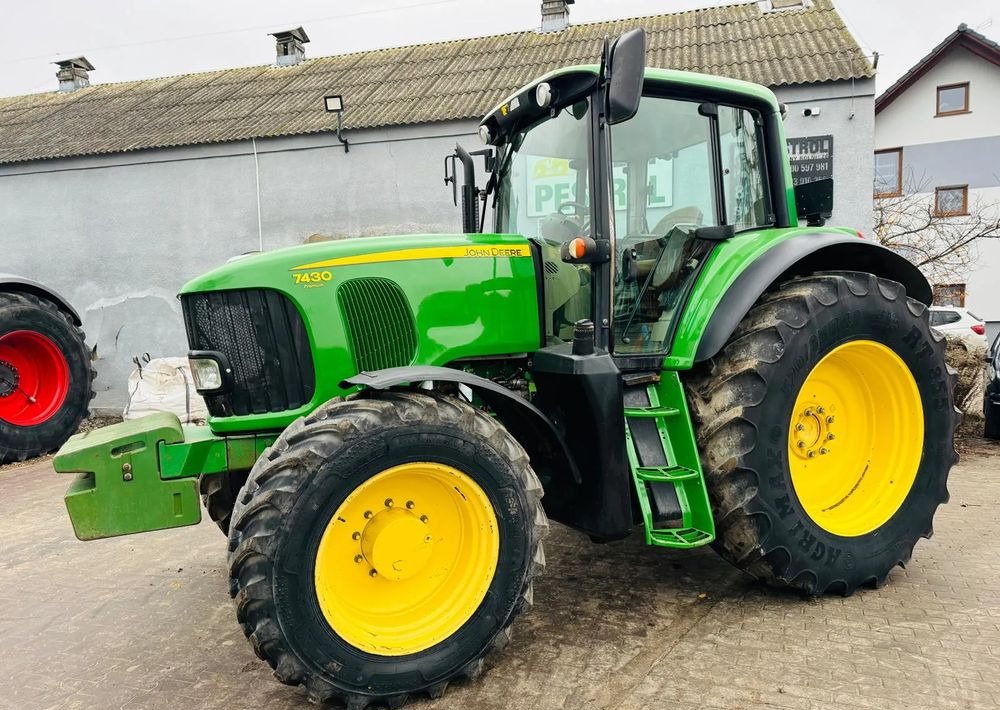 John Deere 7430 Premium - Traktor: foto 1 John Deere 7430 Premium - Traktor: foto 1