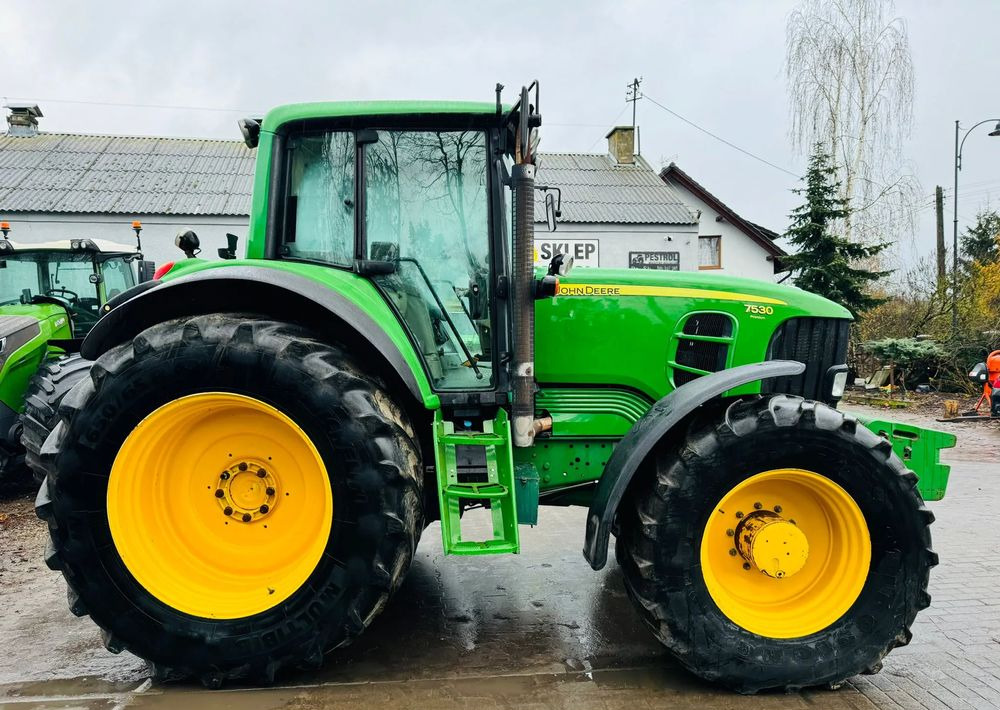 John Deere 7530 PREMIUM - Traktor: foto 1 John Deere 7530 PREMIUM - Traktor: foto 1