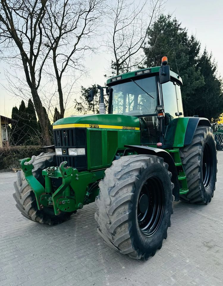 John Deere 7810 - Traktor: foto 1 John Deere 7810 - Traktor: foto 1