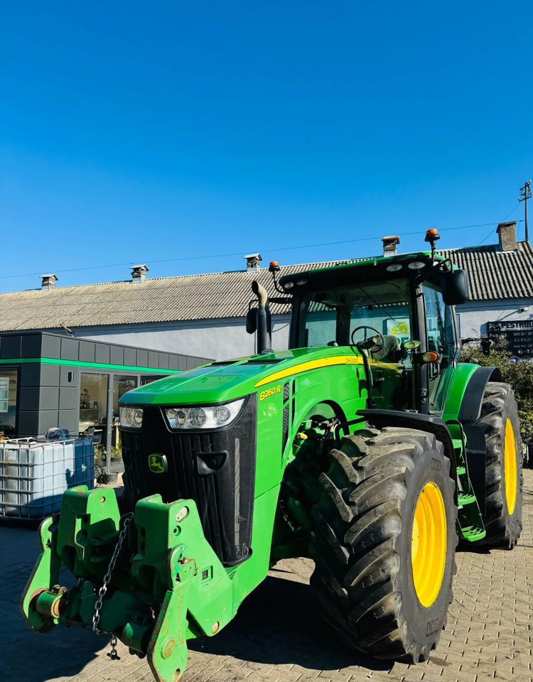 John Deere 8260R - Traktor: foto 4 John Deere 8260R - Traktor: foto 4