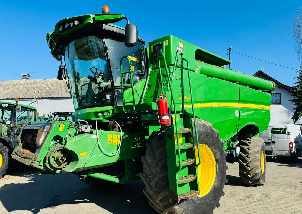 John Deere S660i - Autokombajnë: foto 1 John Deere S660i - Autokombajnë: foto 1