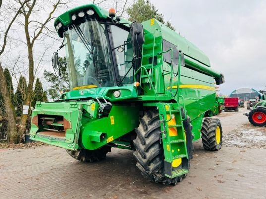 John Deere W440 - Autokombajnë: foto 4 John Deere W440 - Autokombajnë: foto 4