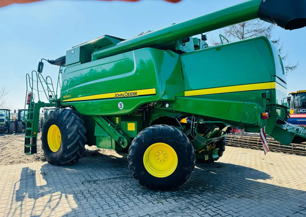 John Deere W540i - Autokombajnë: foto 5 John Deere W540i - Autokombajnë: foto 5