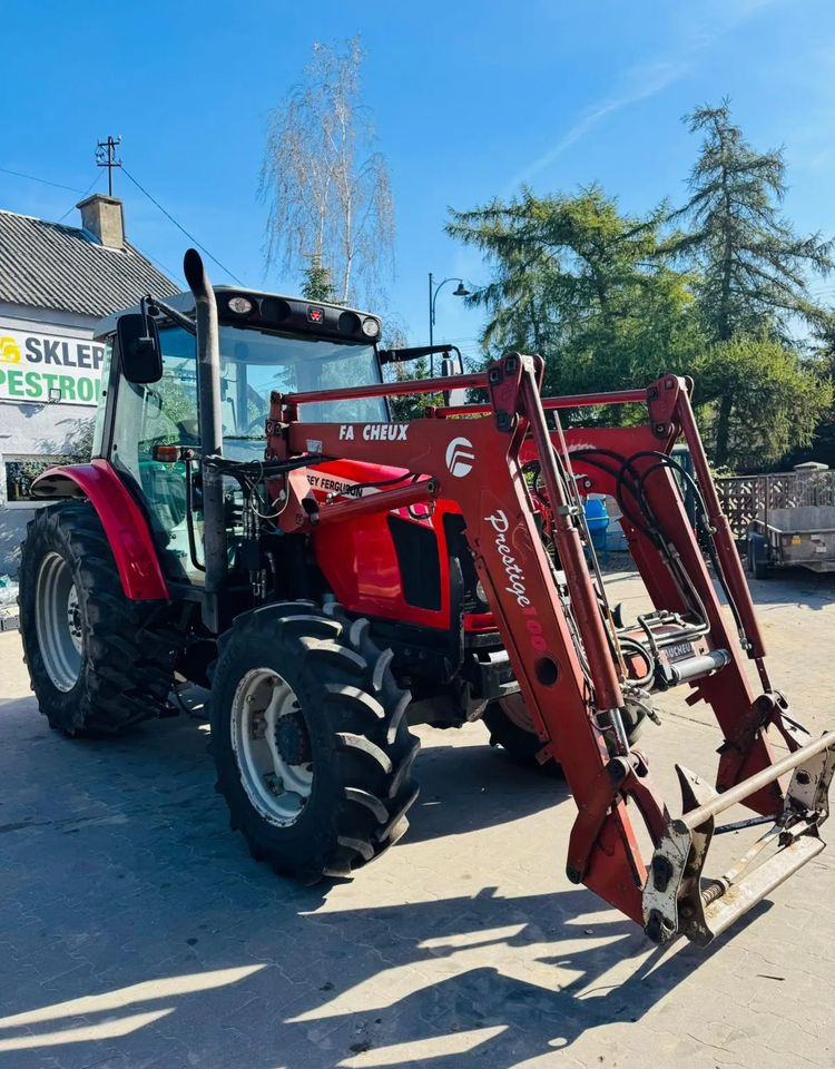 Massey Ferguson 5445 Dyna 4 - Traktor: foto 5 Massey Ferguson 5445 Dyna 4 - Traktor: foto 5