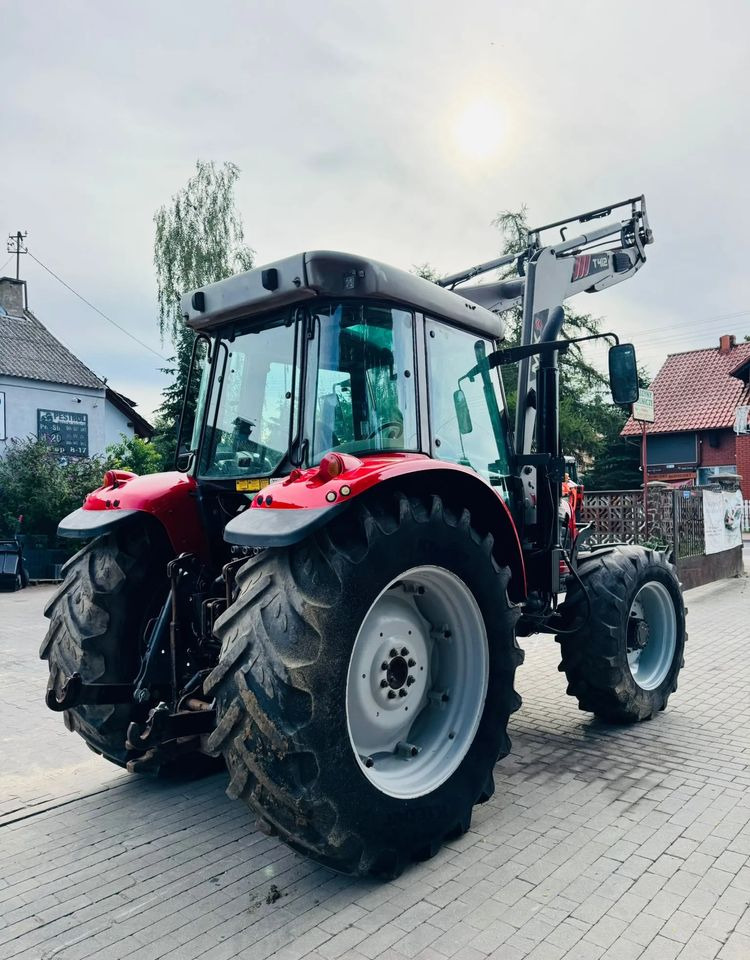 Massey Ferguson 5460 - Traktor: foto 5 Massey Ferguson 5460 - Traktor: foto 5