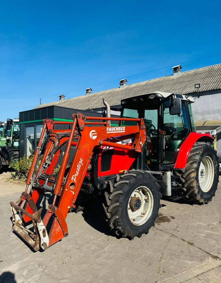 Massey Ferguson 6490 Dyna 6 - Traktor: foto 1 Massey Ferguson 6490 Dyna 6 - Traktor: foto 1