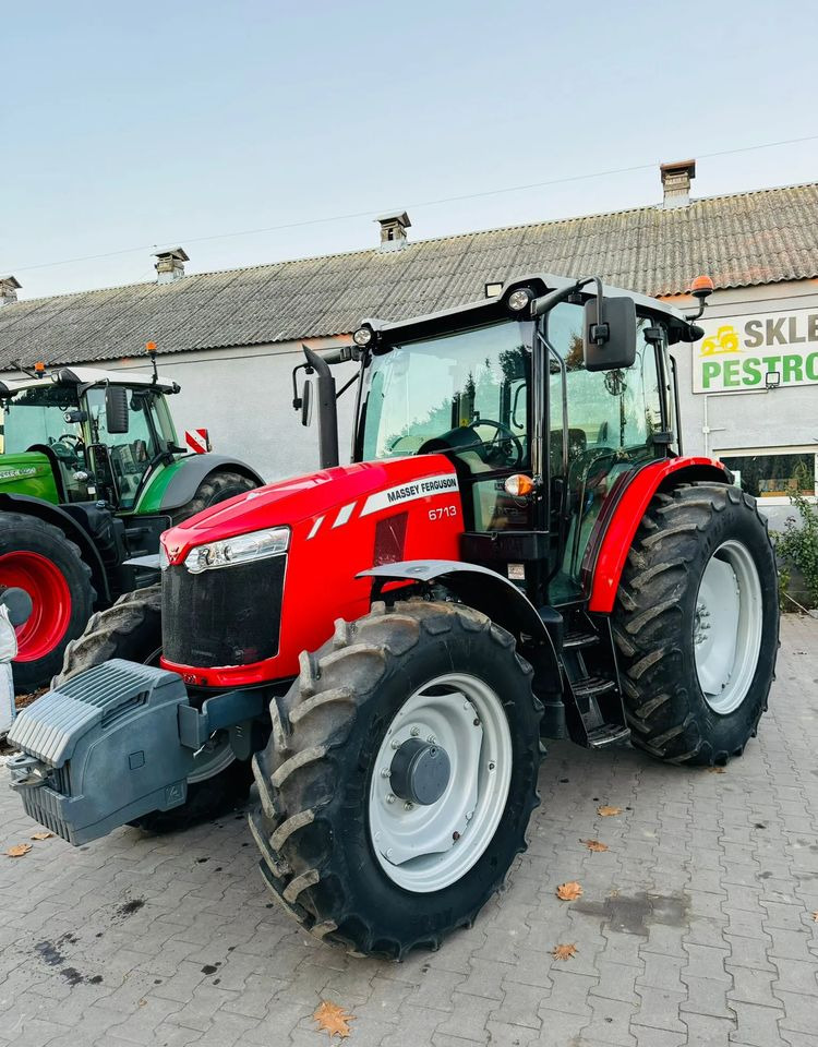 Massey Ferguson 6713 - Traktor: foto 1 Massey Ferguson 6713 - Traktor: foto 1