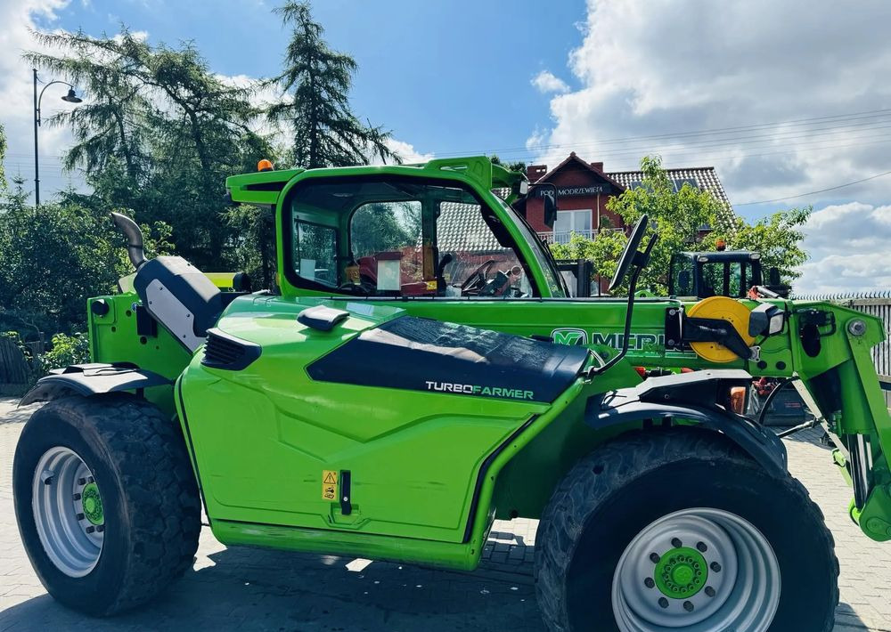 Merlo TF42.7 CS - Ekskavator teleskopik: foto 4 Merlo TF42.7 CS - Ekskavator teleskopik: foto 4