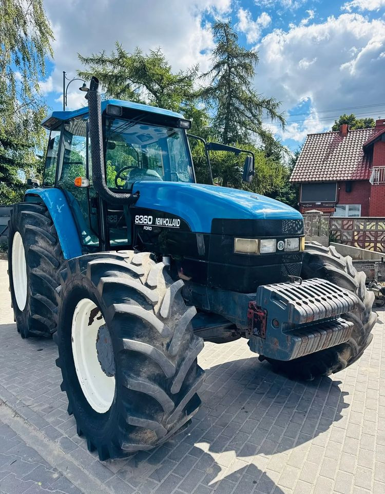 New Holland 8360 - Traktor: foto 3 New Holland 8360 - Traktor: foto 3