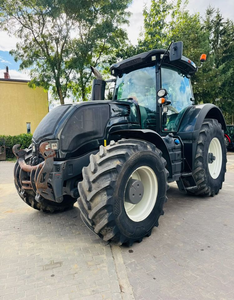 Valtra S233 - Traktor: foto 2 Valtra S233 - Traktor: foto 2
