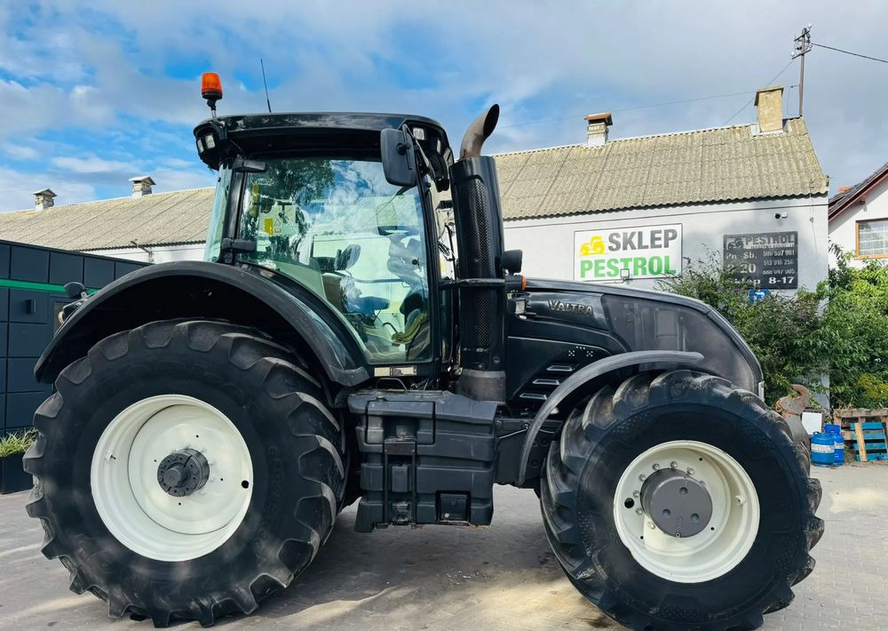 Valtra S233 - Traktor: foto 3 Valtra S233 - Traktor: foto 3