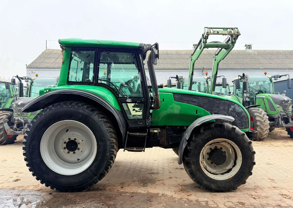 Valtra T 170 - Traktor: foto 2 Valtra T 170 - Traktor: foto 2