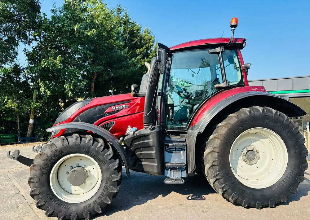 Valtra T174 Versu - Traktor: foto 2 Valtra T174 Versu - Traktor: foto 2