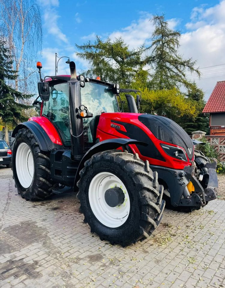 Valtra T194 Versu Twin Trac - Traktor: foto 2 Valtra T194 Versu Twin Trac - Traktor: foto 2