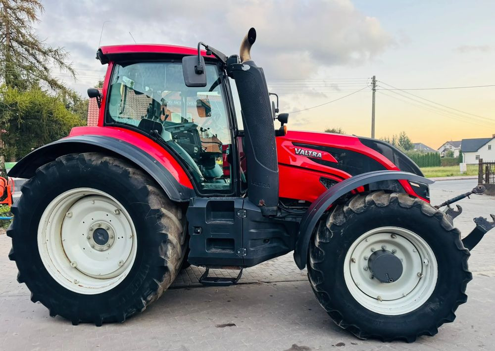 Valtra T214 ACTIVE - Traktor: foto 3 Valtra T214 ACTIVE - Traktor: foto 3
