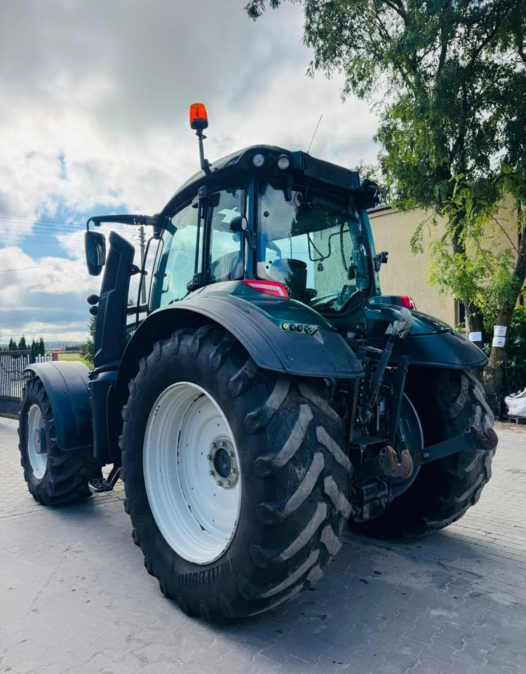 Valtra T214 Versu - Traktor: foto 2 Valtra T214 Versu - Traktor: foto 2