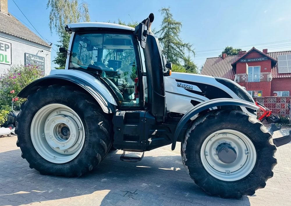 Valtra T254 Versu - Traktor: foto 5 Valtra T254 Versu - Traktor: foto 5