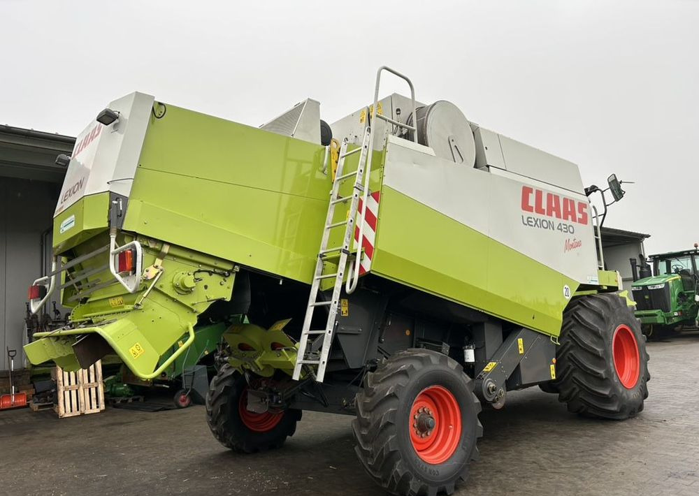 Claas Lexion 430 Montana - Autokombajnë: foto 3 Claas Lexion 430 Montana - Autokombajnë: foto 3